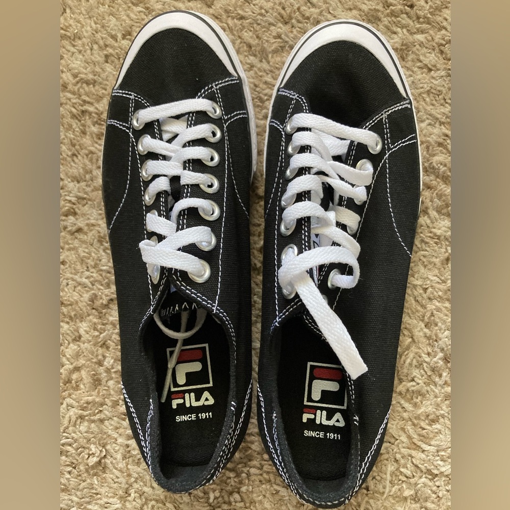 Black Fila shoes size 10